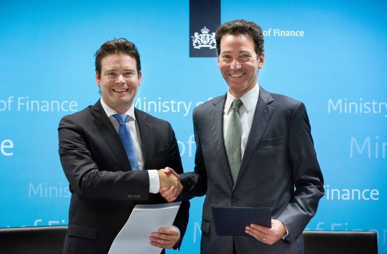 Mr Weekers concludes agreement with US to tackle tax evasion and undeclared savings