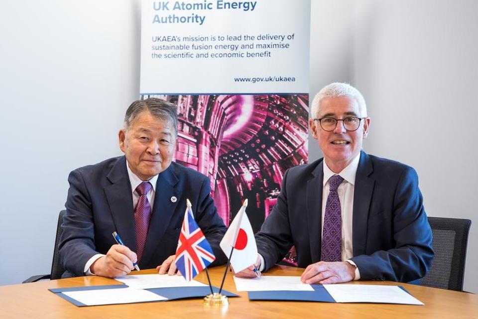 UKAEA and F-REI sign collaboration in robotics research